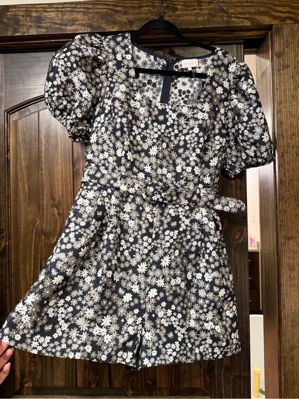 entro Navy Blue and White Floral Puff Sleeve Romper